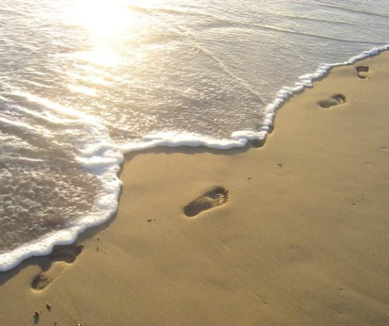 FootprintsInTheSand-4